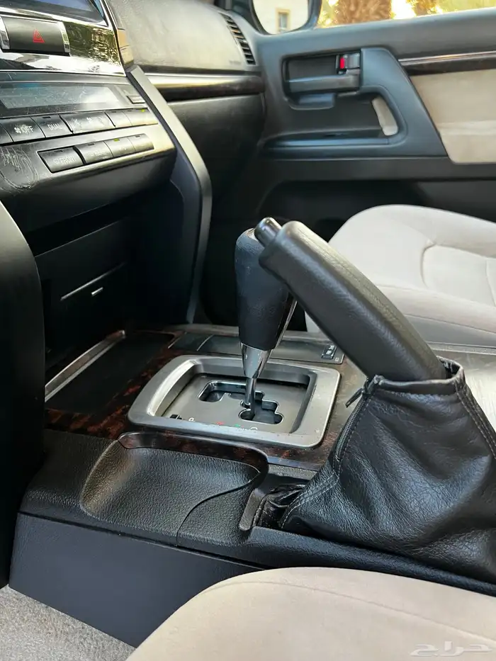 جكسار مديل 2011 8 سلندر تم البيع 30