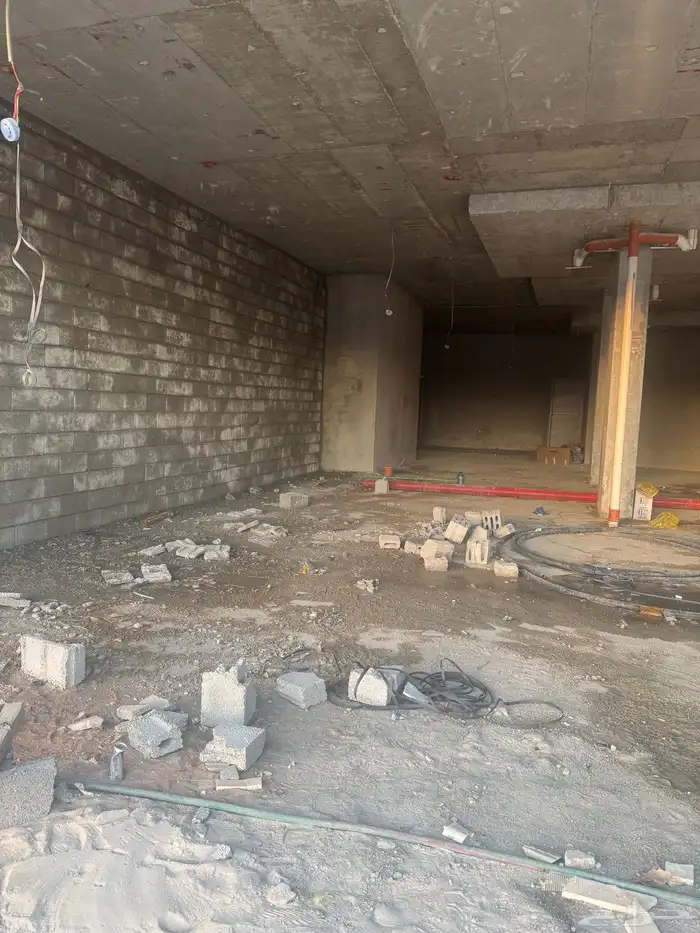 للايجار مكاتب ومعارض السدران جديده شمال الرياض حى النرجس 32