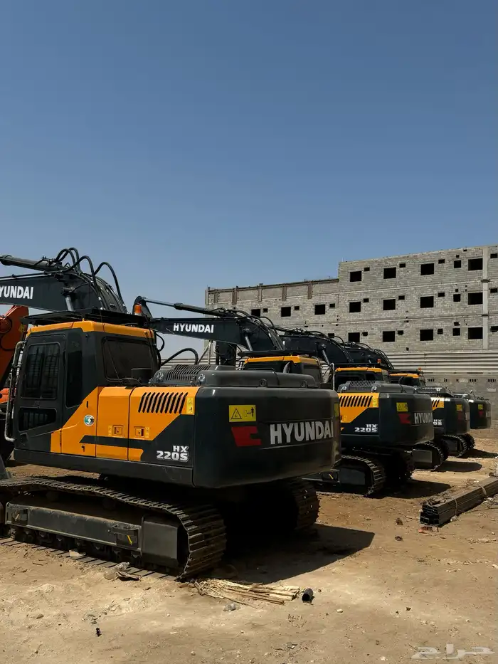 بوكلينات هونداي 2025 - HX220S للبيع 11