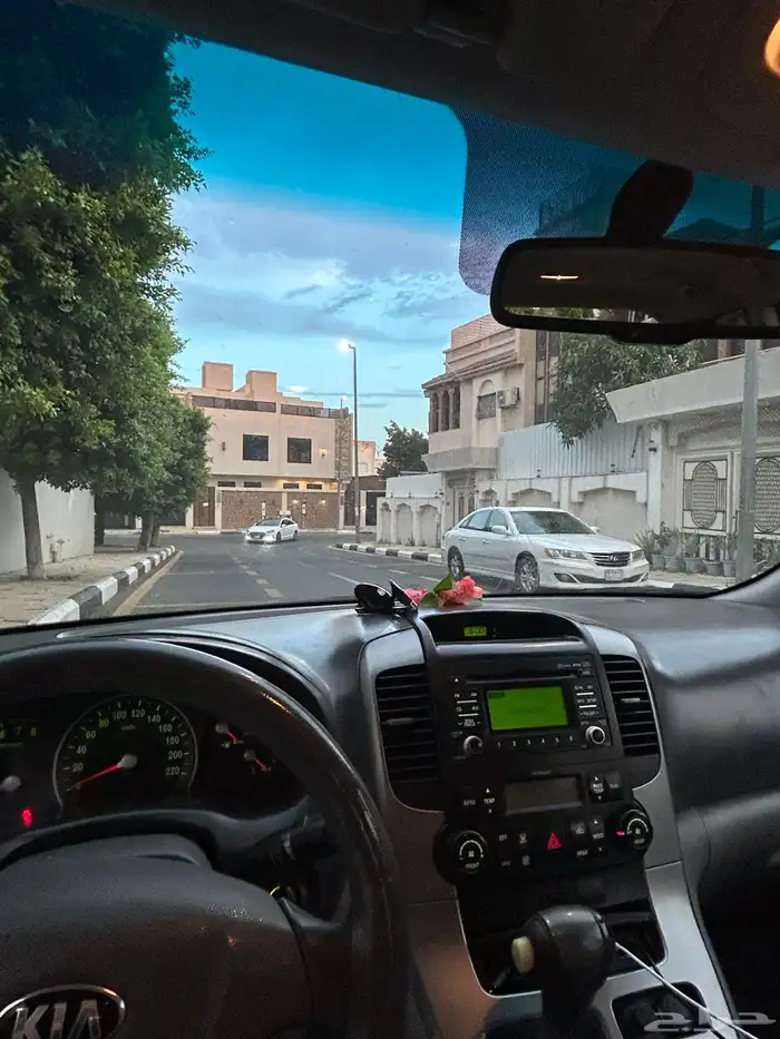 كيا كرنفال 38