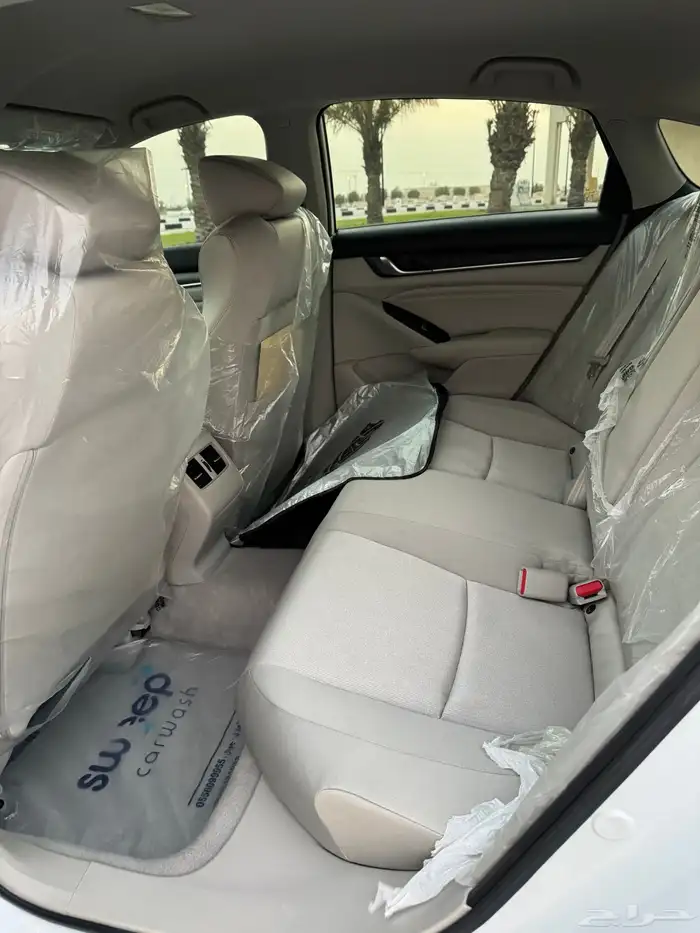 هوندا اكورد LX 2022 4