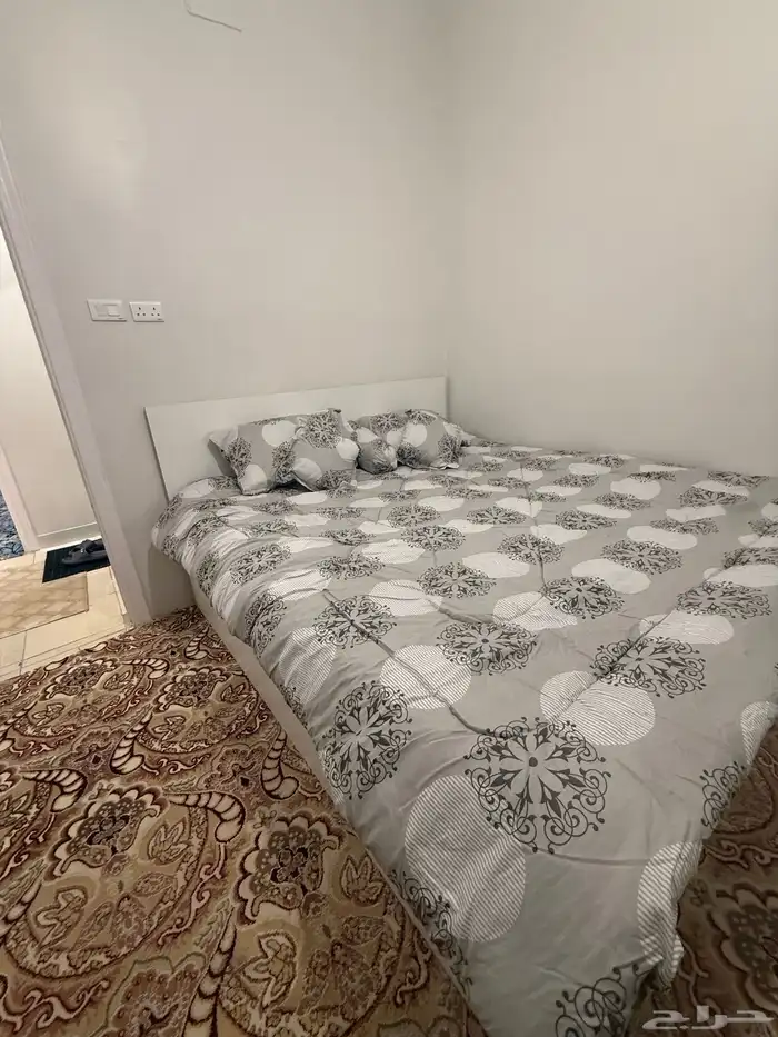 شقة راقية للايجار في العقيق 1