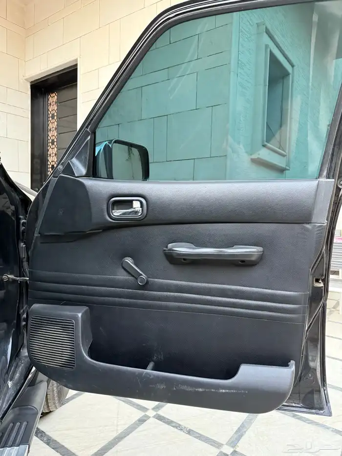 نيسان ربع 10