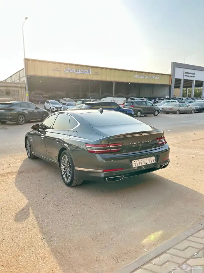 هيونداي جنسس 4