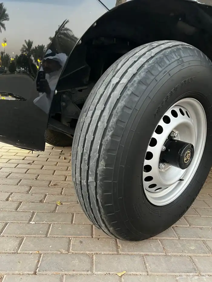 جكسار مديل 2011 8 سلندر تم البيع 34