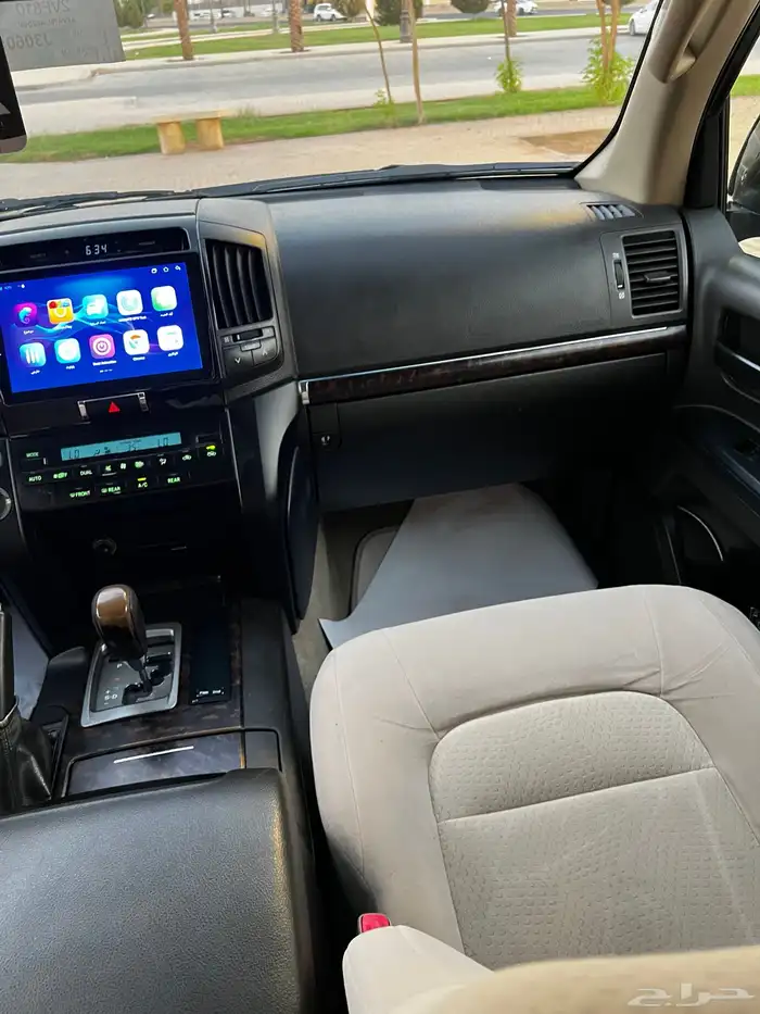 جكسار مديل 2011 8 سلندر تم البيع 26