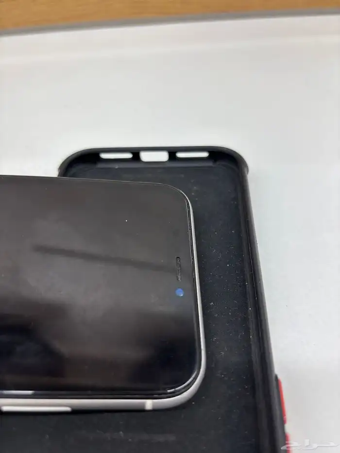ايفون xr. 128 قيقا 3