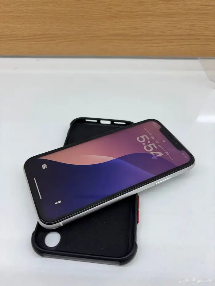 ايفون xr. 128 قيقا 2
