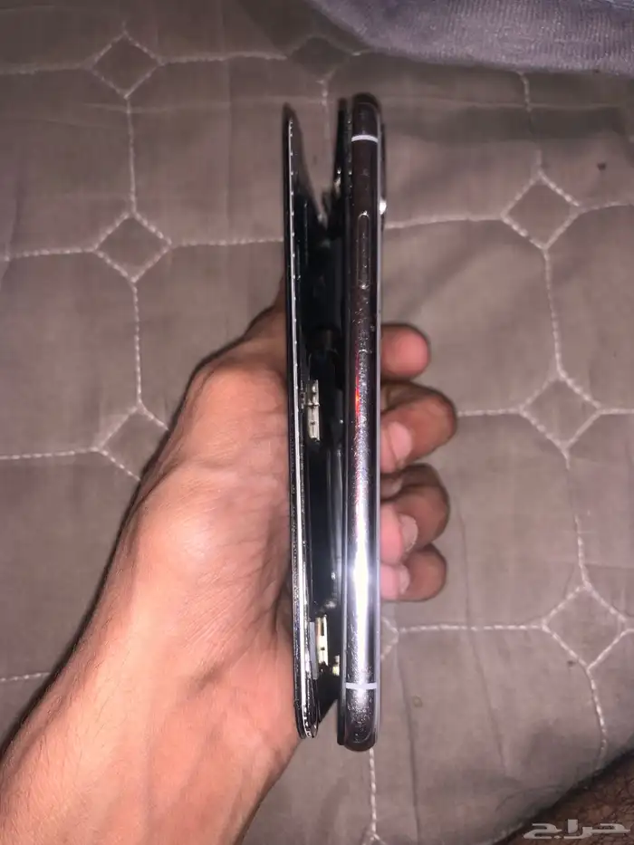 ايفون اكس 1