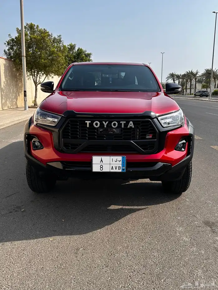 تويوتا هايلوكس جى ار بنزين GR2024 مع لوحة مميزة 1