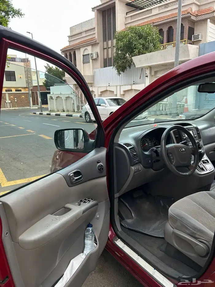 كيا كرنفال 31