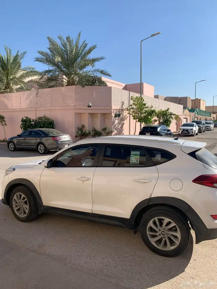 توسان 2018 استخدام شخصي شبه مخزن 0