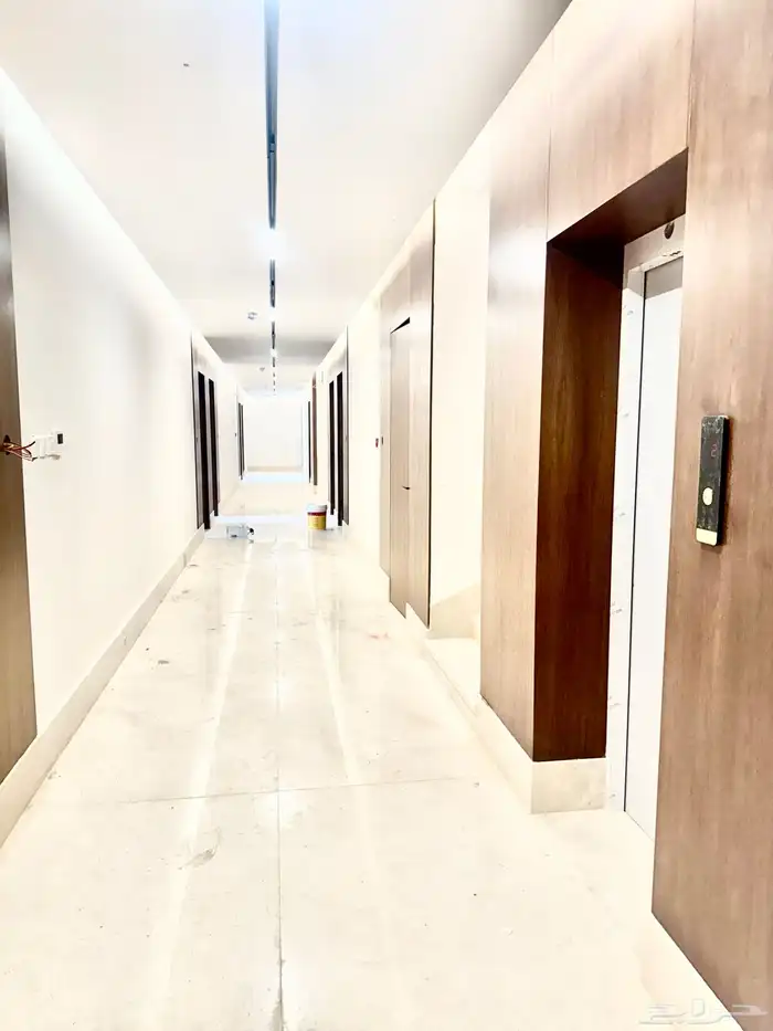 للايجار مكاتب ومعارض السدران جديده شمال الرياض حى النرجس 9