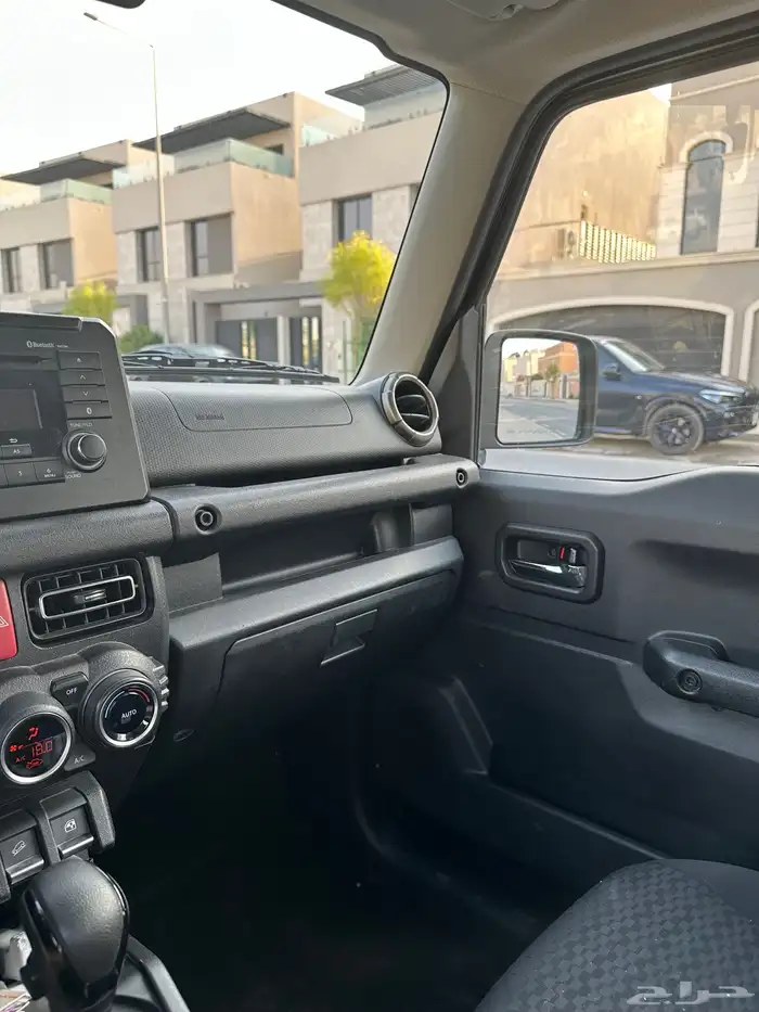 سوزوكي جمني باب واحد 2022 12