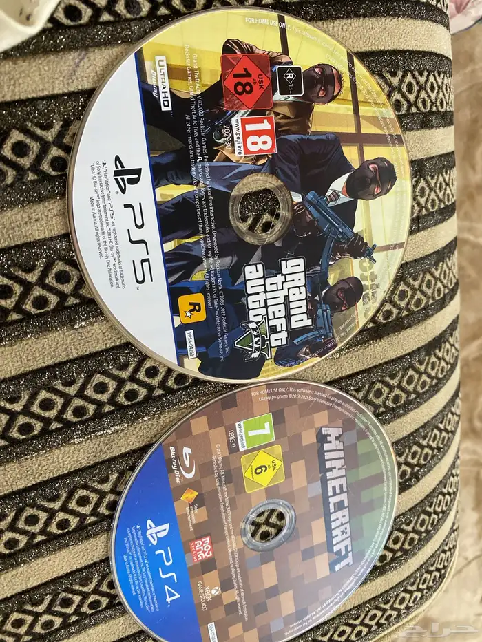 للبيع شرطان بلاستيشن 0