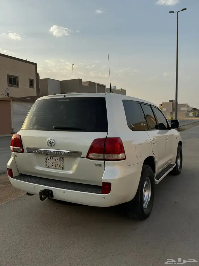 لاندكروزر جي اكس ار 2009 ديزل بلد 10