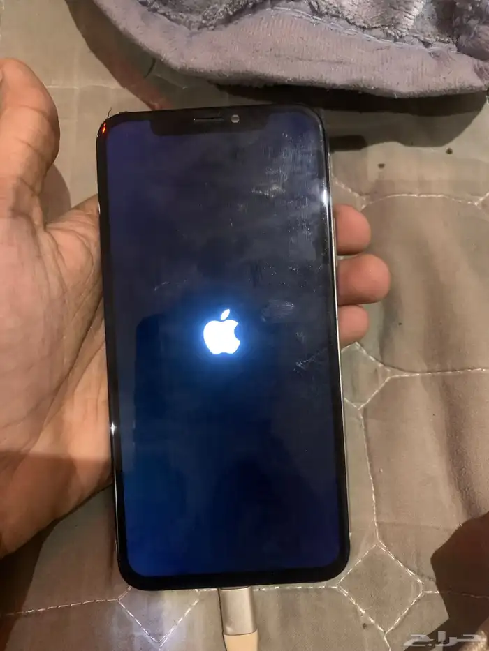 ايفون اكس 3