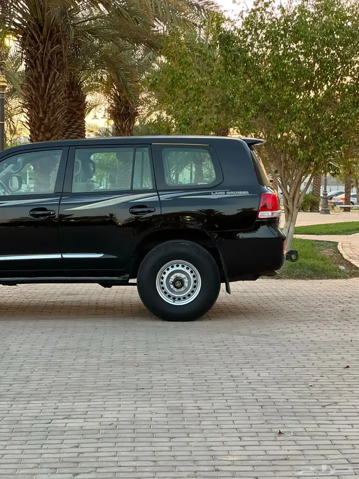 جكسار مديل 2011 8 سلندر تم البيع 13