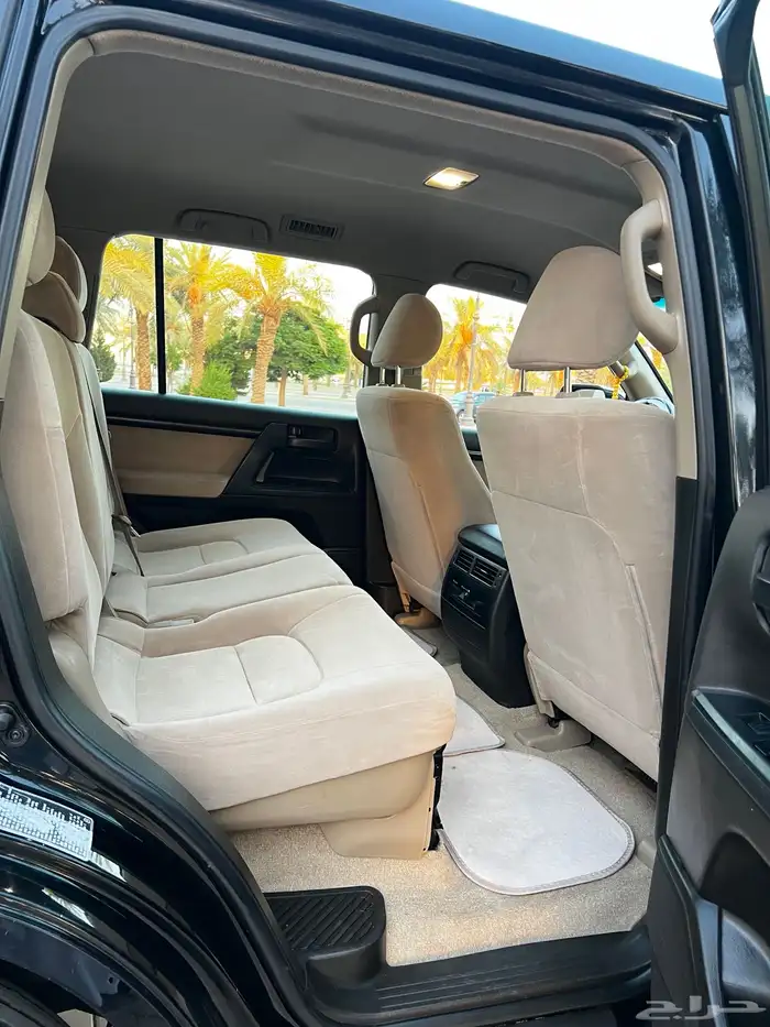 جكسار مديل 2011 8 سلندر تم البيع 25