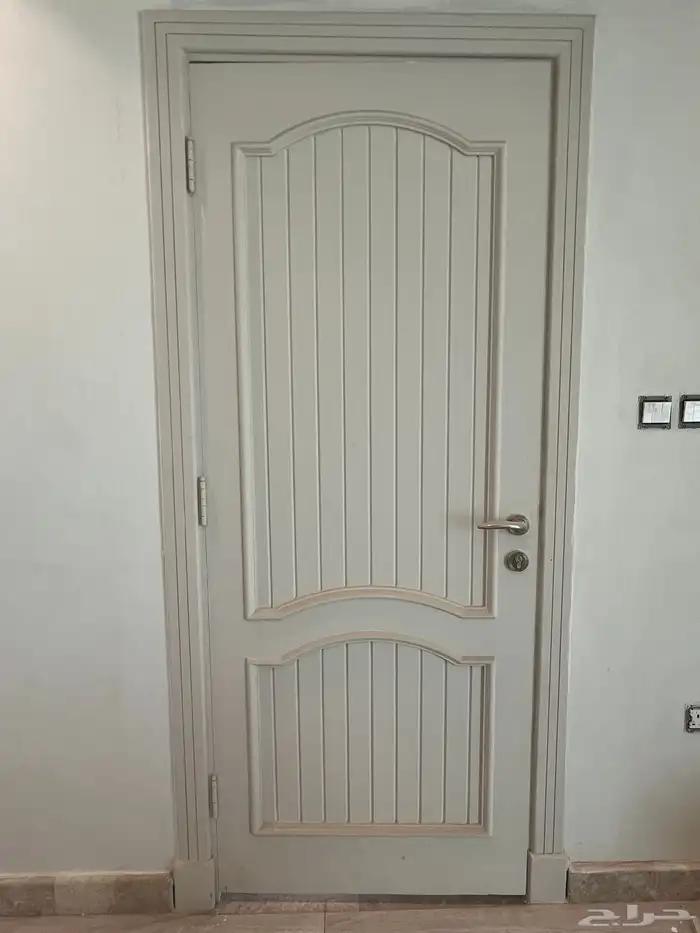 أبواب خشب صلب مستعمل للبيع - خشب سويدي بجودة عالية 1