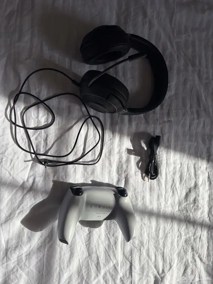 يد سوني 5 وسماعة Razer Kraken X Lite (جديدة) اصلية 1