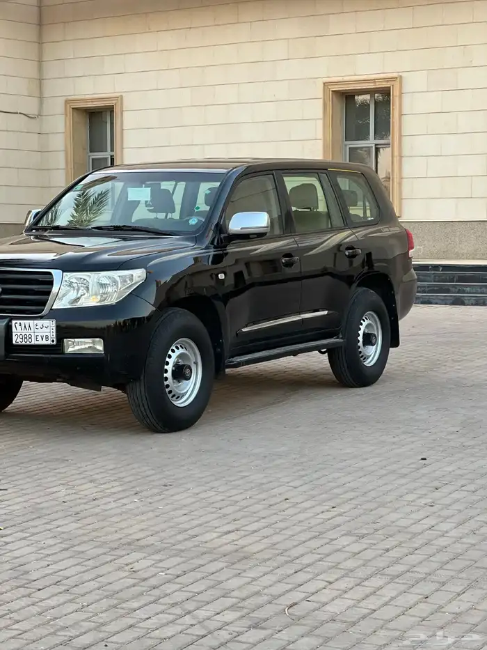 جكسار مديل 2011 8 سلندر تم البيع 10