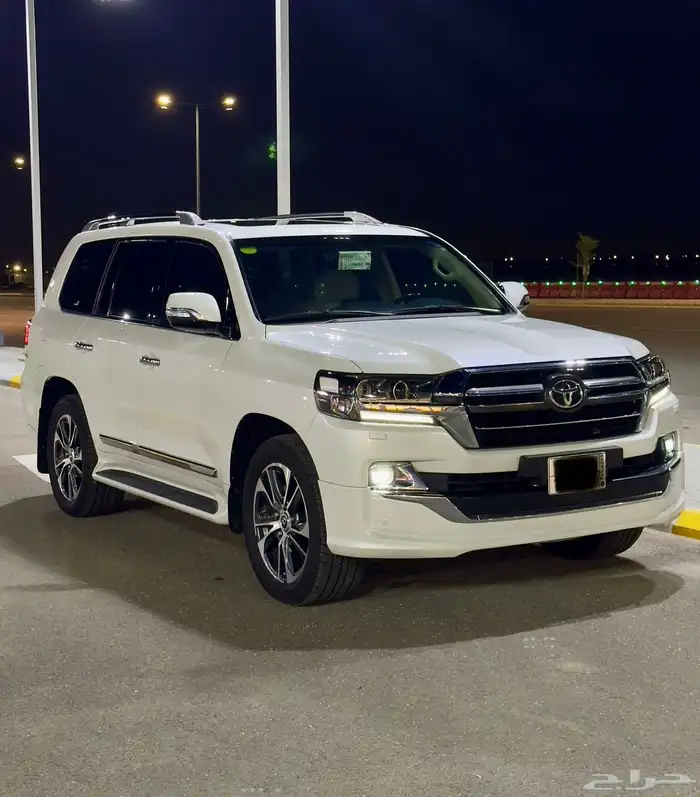 لاندكروز 2020 GXR تورينق L5 جيكسار فل كامل ممشى قليل 3