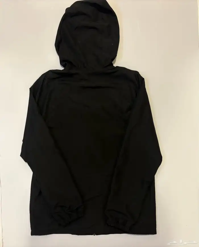 بلوفر صيفي أسود من Nike 1