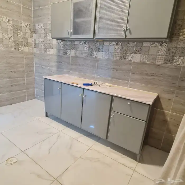 شقه للإيجار عوائل 8