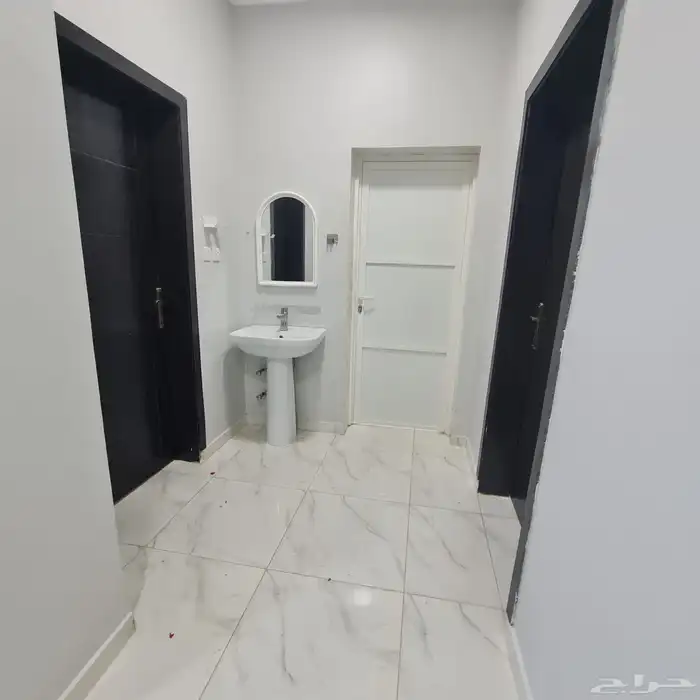 شقه للإيجار عوائل 5