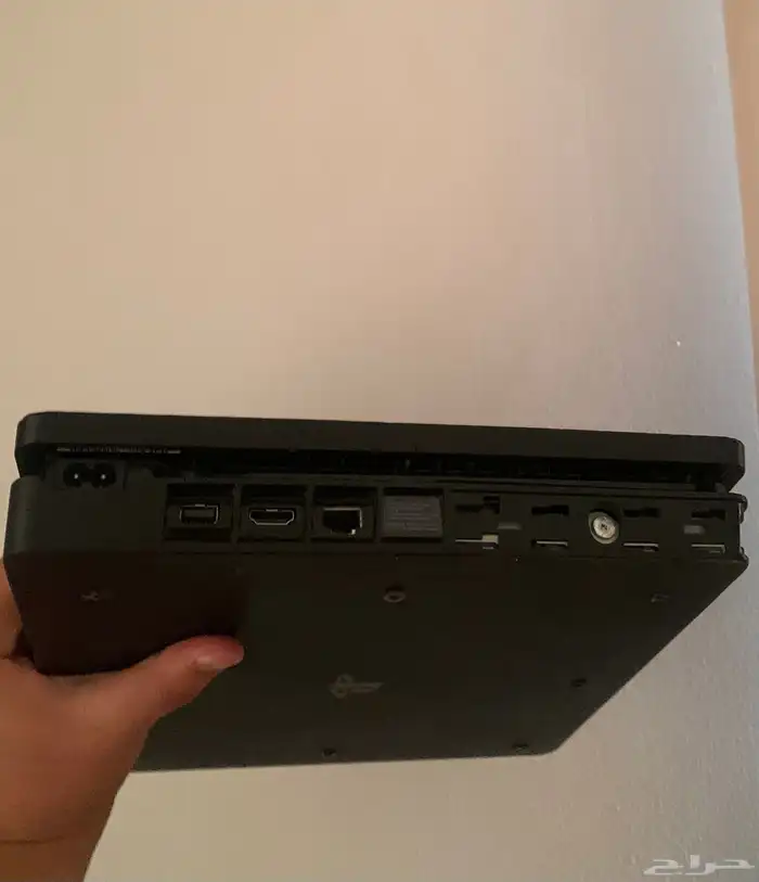 سوني فور نظيف ps4 مع يد جديده سعرها ب 200 كلهن ب600عرض خاص 4
