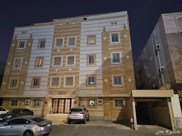 عماره للبيع حي النزهه 1