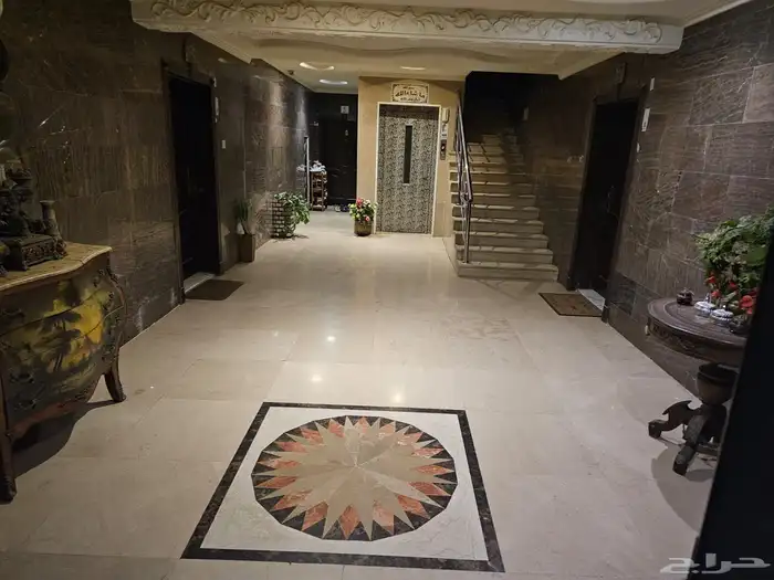 عماره للبيع حي النزهه 2