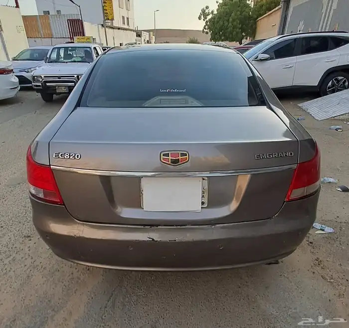 جيلي C8 2012 EMGRAND سيارة 7
