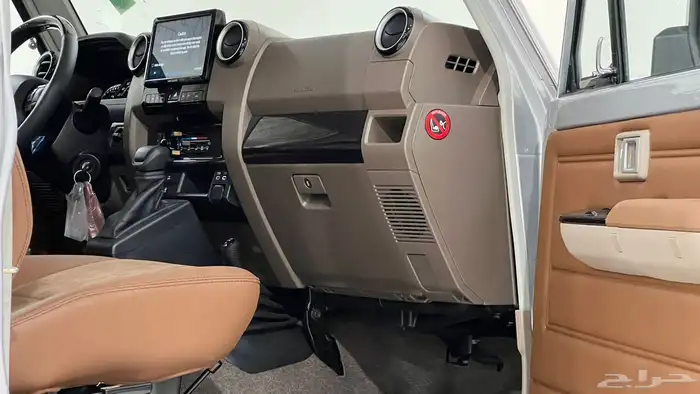 تويوتا ربع V6.2025فل كامل رفرف سعودى بنزين 9