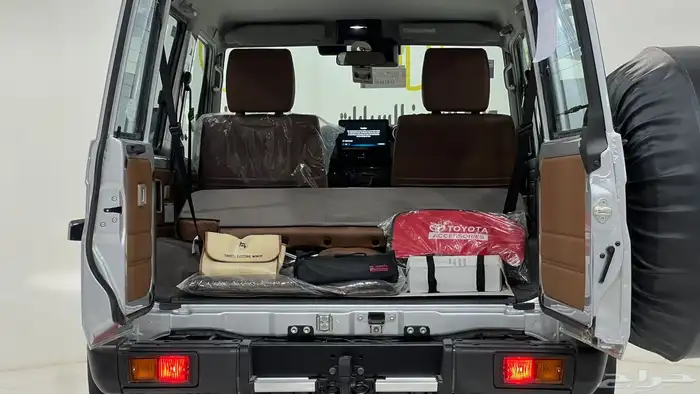 تويوتا ربع V6.2025فل كامل رفرف سعودى بنزين 11