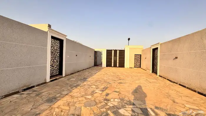 5 شاليهات 2800 متر فاخرة للبيع - ديراب جنوب - الرياض بسعر 9