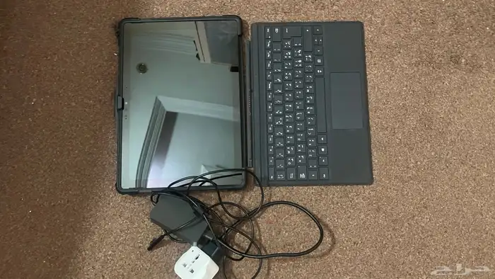 لابتوب مايكروسوفت 2 في 1 في حالة ممتازة 1