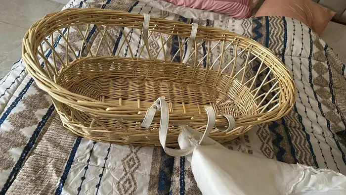 سرير موسى مع قاعده 0