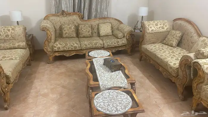 كنب تسع اشخاص وغرفة سفرة 2