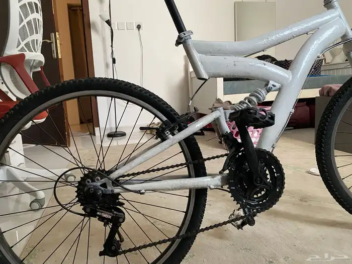 دراجه ماونتن للبيع بسعر 200 ريال يرجى قرائه المواصفات 5