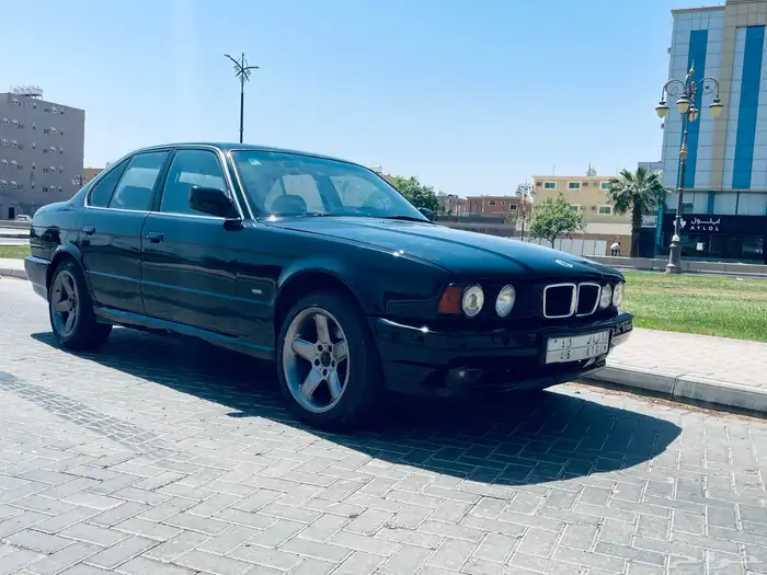 بي ام دبليو 1990 بلوحة مميزة 5