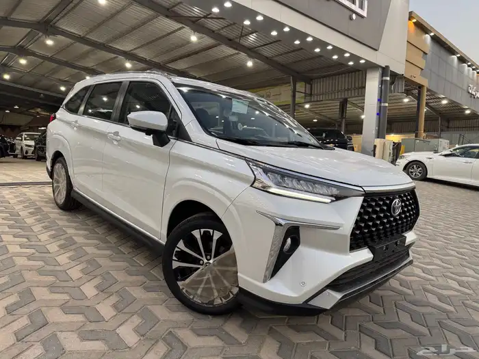 تويوتا فيلوز موديل 2025 3