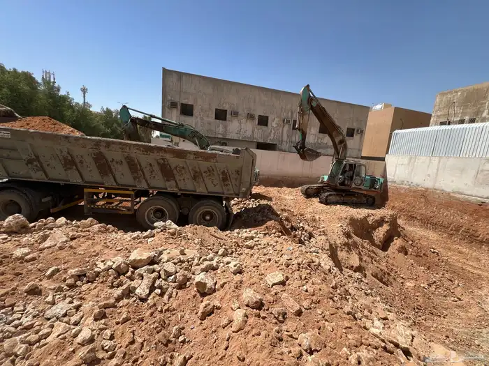 تريلات ترحيل مخلفات حفر هدم 3