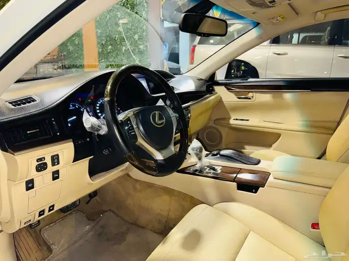 لكزس ES 350 2015 (بحاله ممتازه) 5
