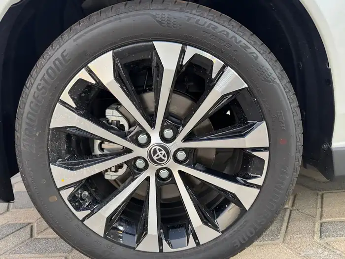 تويوتا فيلوز موديل 2025 17