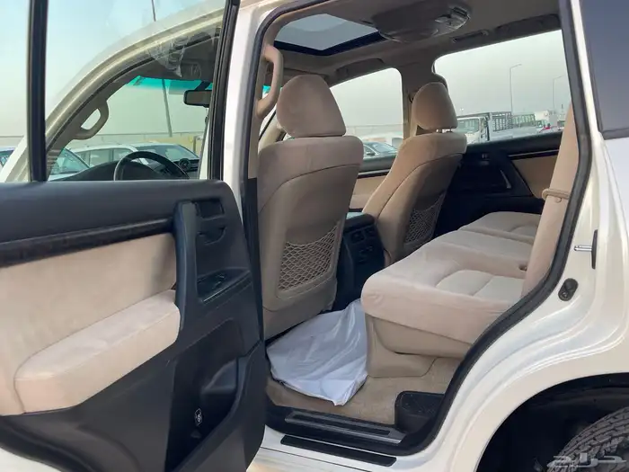 للبيع جي اكس ار 2011 فل كامل 60 عام سعودي 6