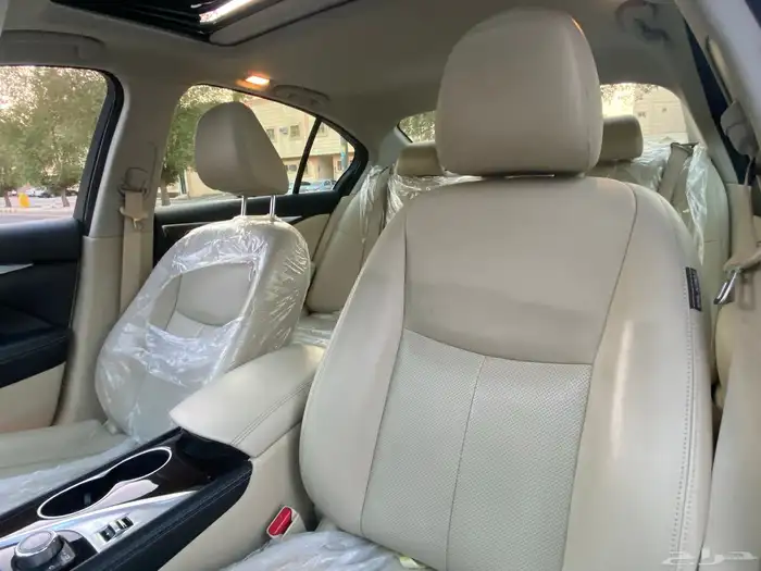 للبيع انفينتي Q50 -2020 فل كامل (نظيف جدا) 38