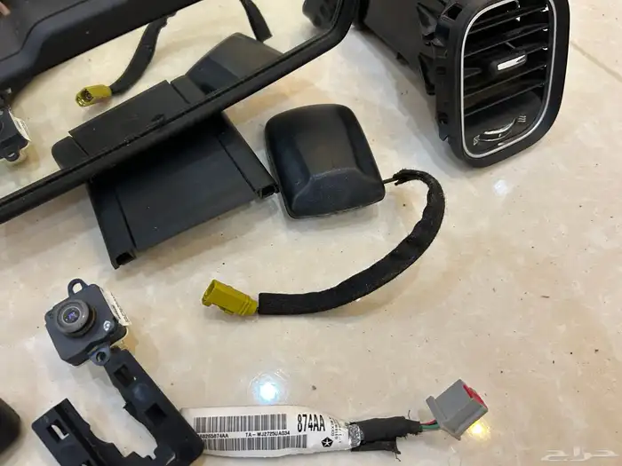 قطع غيار دوج تشارجر 2018 v8 17