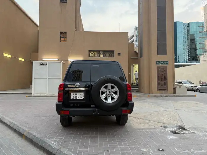 نيسان ربع 0